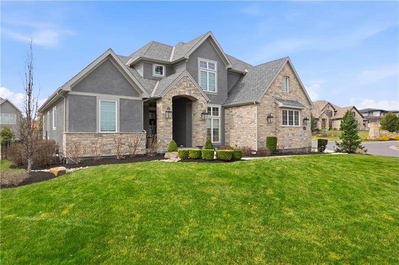 16120 Paradise St, Overland Park, KS 66221