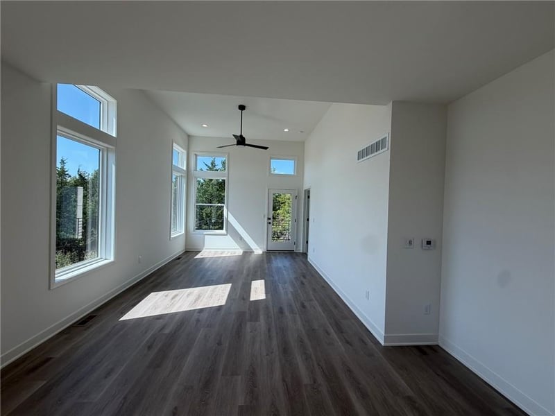 9310 Freedom St, Lenexa, KS 66227