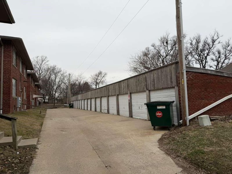 2511-2517 Mitchell Ave, St Joseph, MO 64507