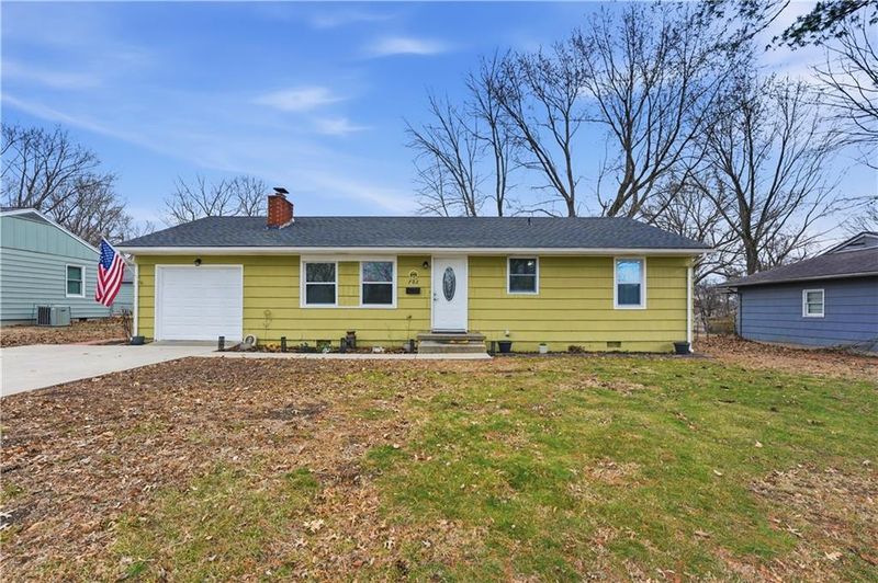 702 SW 17th St, Blue Springs, MO 64015
