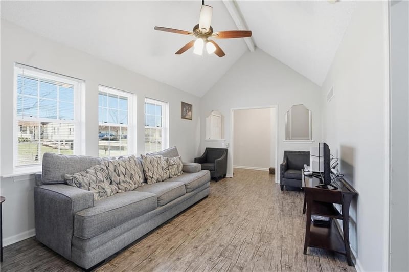 7901 NW 85th Ter, Kansas City, MO 64153