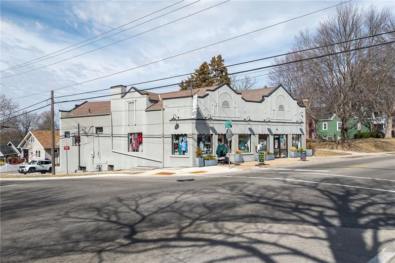 2702 Ashland Ave, St Joseph, MO 64506