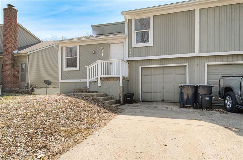 511 E 97th Ter, Kansas City, MO 64131