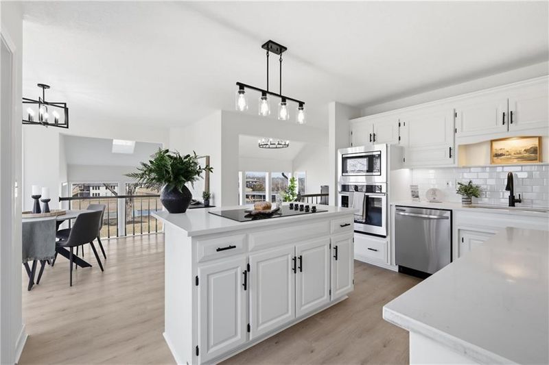 220 SW Green Teal St, Lee's Summit, MO 64082
