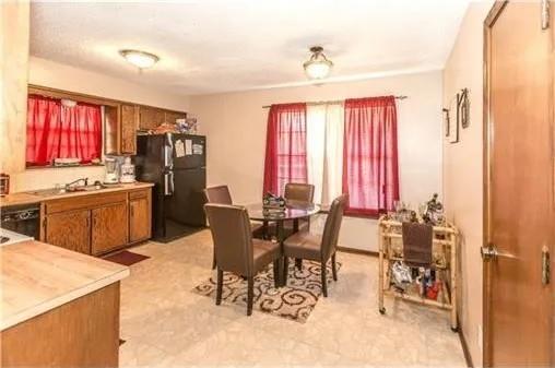 5313 Lewis Ave, Kansas City, MO 64129