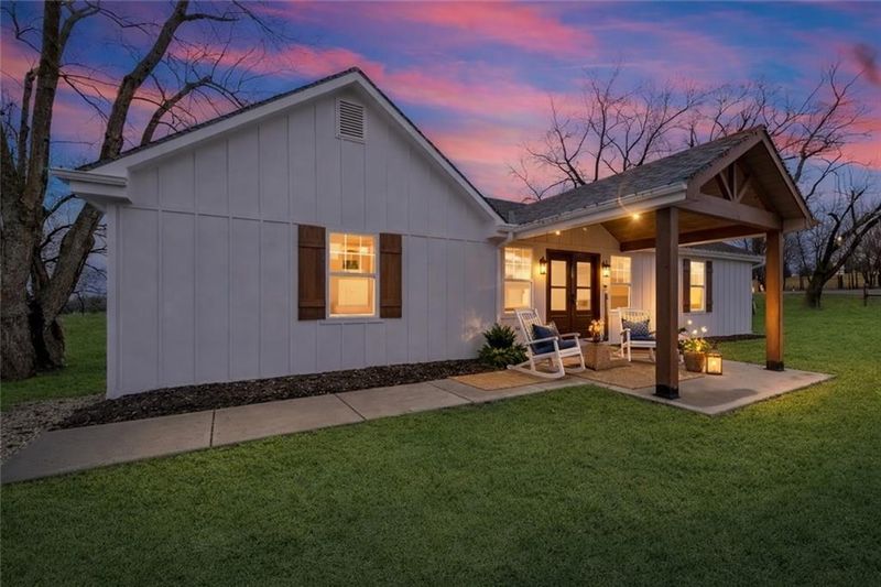 17391 State Route 371 Hw, Faucett, MO 64448