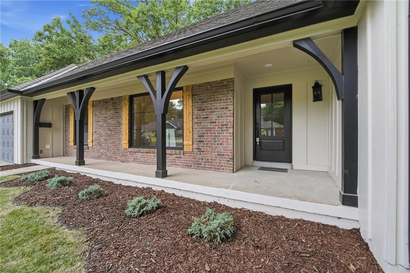 7401 W 101st St, Overland Park, KS 66212