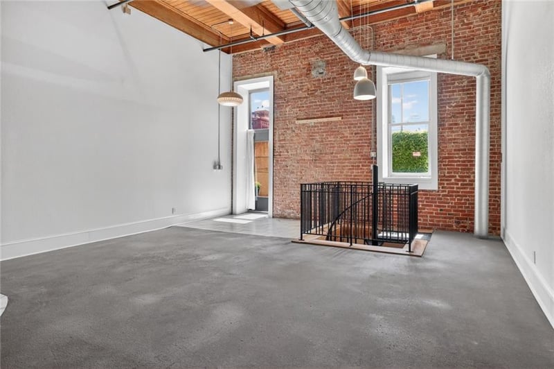 609 Central St #1104, Kansas City, MO 64105