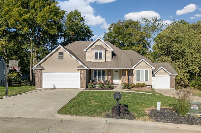 1003 Adam Dr, Chillicothe, MO 64601
