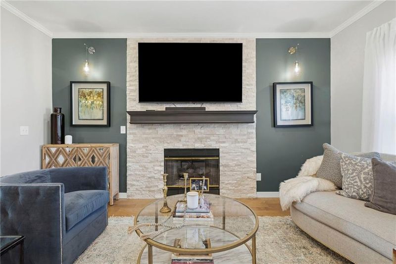 225 SW Seagull St, Lee's Summit, MO 64082