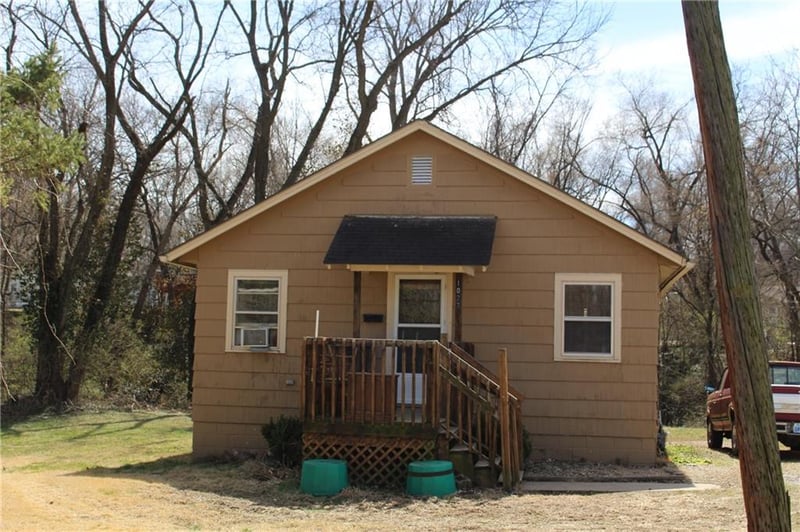 1027 Delaware St, Leavenworth, KS 66048