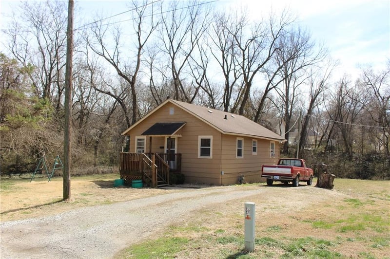1027 Delaware St, Leavenworth, KS 66048