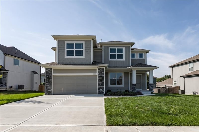 28601 W 161st Ter, Gardner, KS 66030