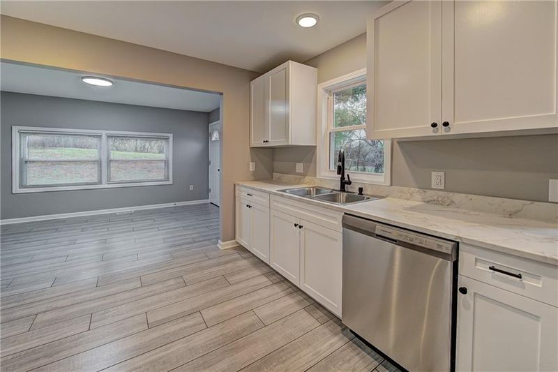 3427 N Bales Ave, Kansas City, MO 64117