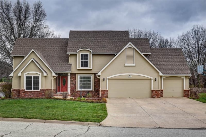 4500 Turnberry Dr, Lawrence, KS 66047