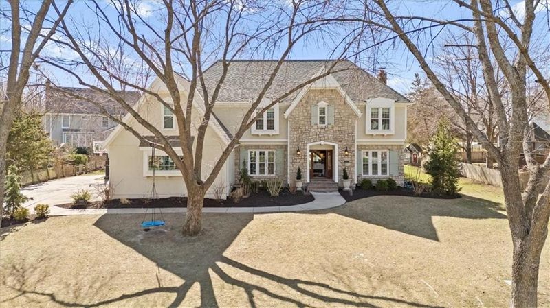 3405 W 129th St, Leawood, KS 66209