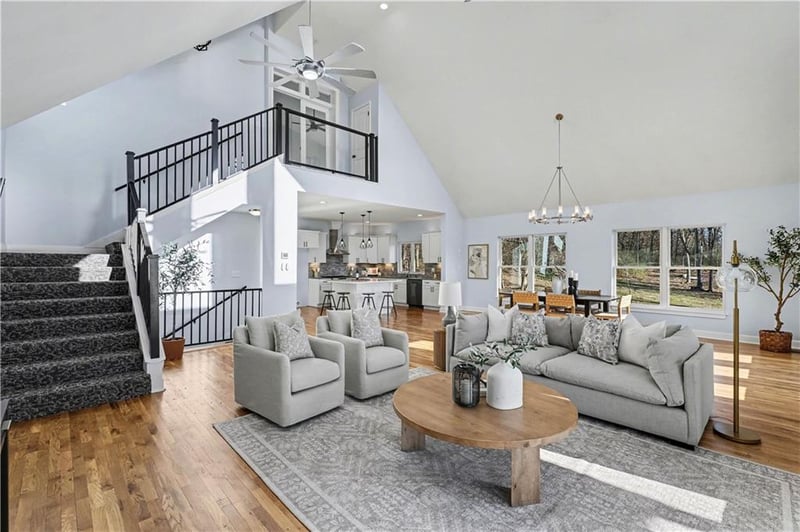 85 Lake Shore Dr, Lake Lotawana, MO 64086