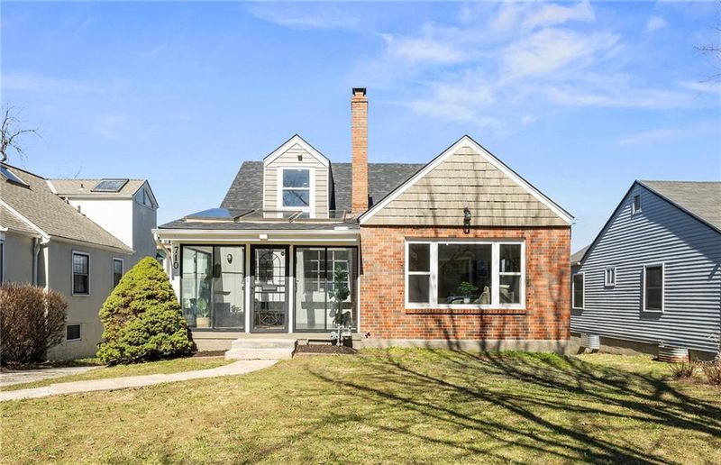 710 E 63 Ter, Kansas City, MO 64110
