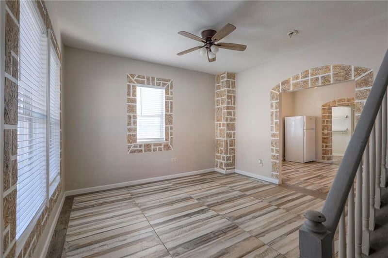 937 Riverview Ave, Kansas City, KS 66101