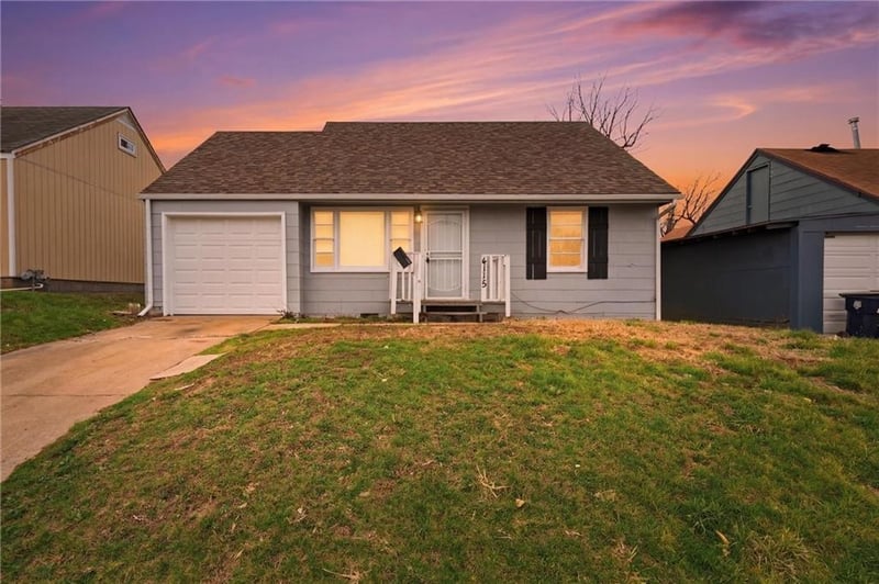 4115 E Linwood Blvd, Kansas City, MO 64128