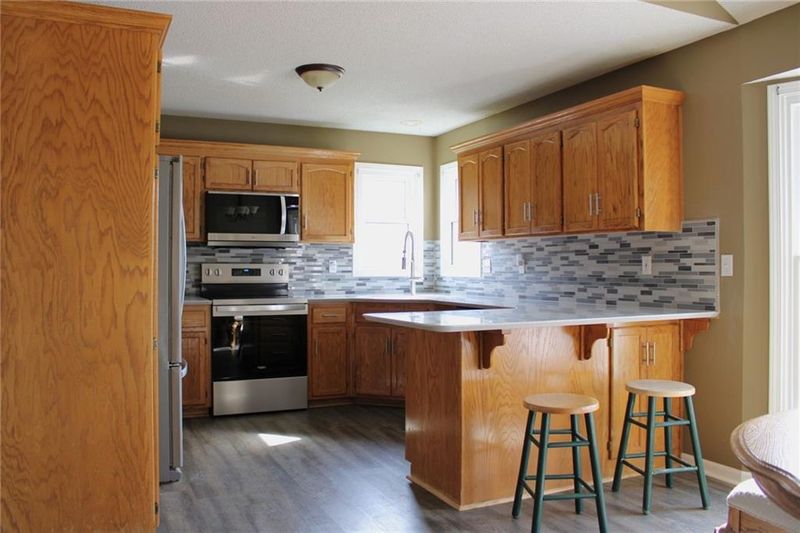 1627 NE 101st Ter, Kansas City, MO 64155