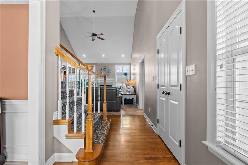 1008 SW Whistle Dr, Lee's Summit, MO 64082