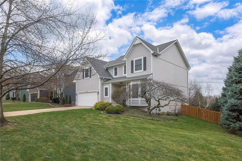 14416 Hemlock St, Overland Park, KS 66223