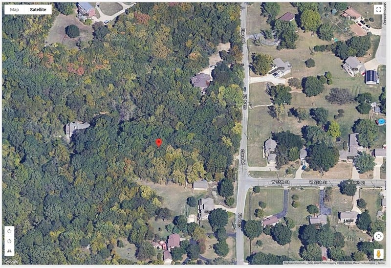 5460 Clare Rd, Shawnee, KS 66226