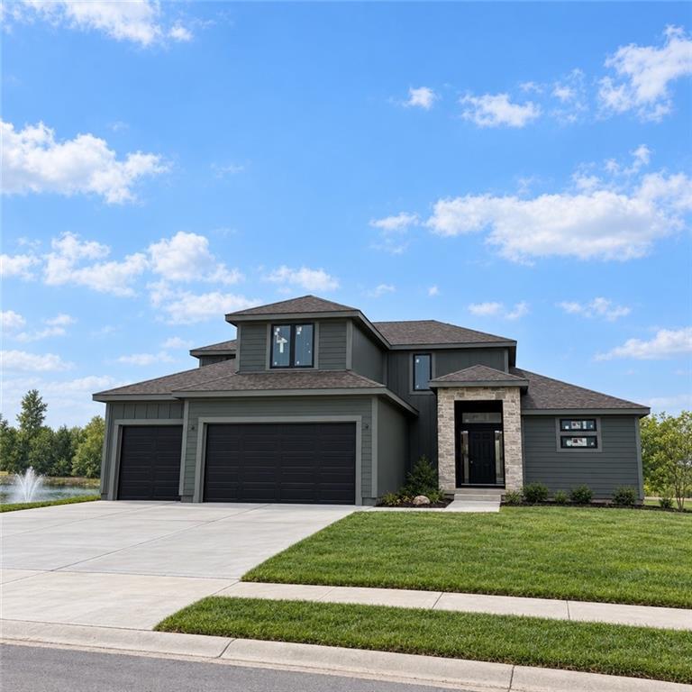 2357 Prairie Creek Dr, Kearney, MO 64060
