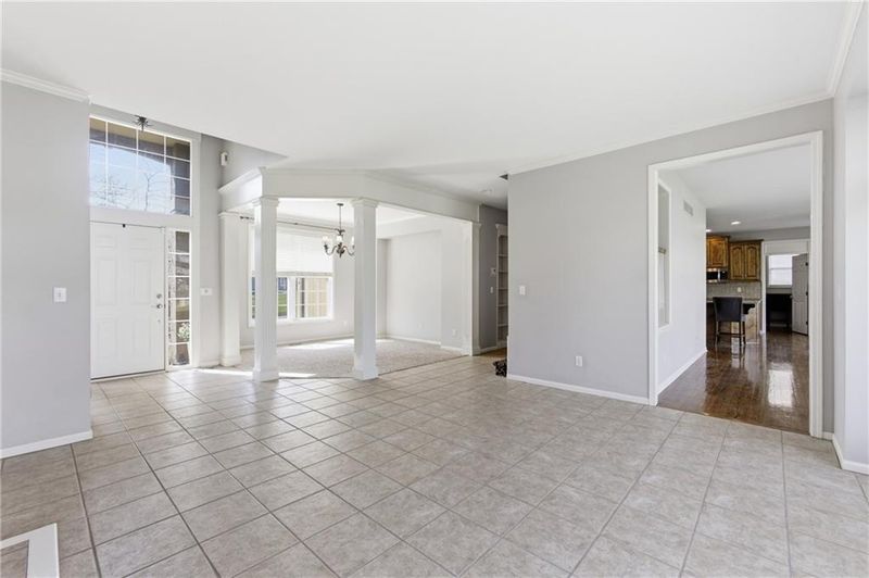 21516 W 99th St, Lenexa, KS 66220
