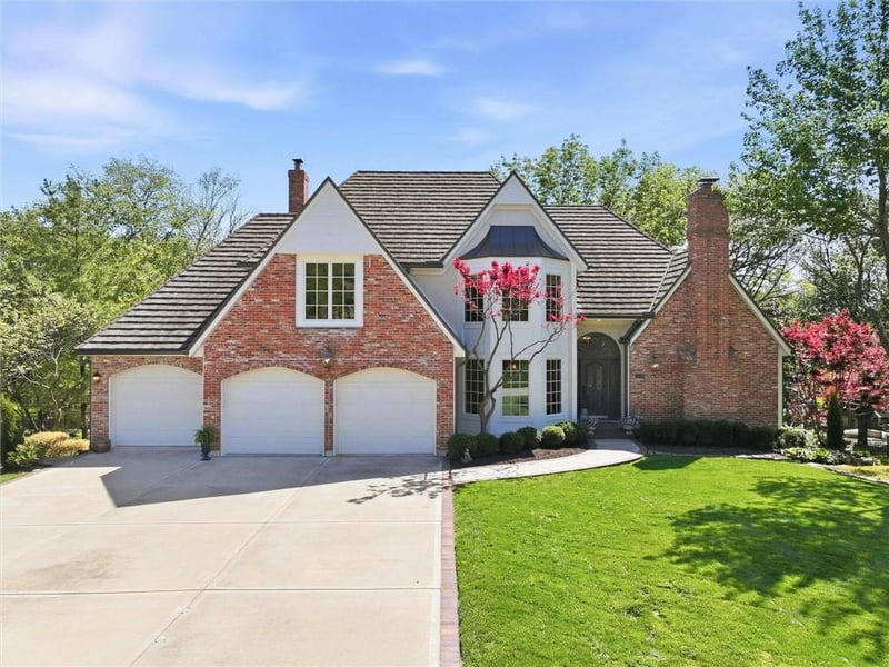 4245 W 124th Ter, Leawood, KS 66209