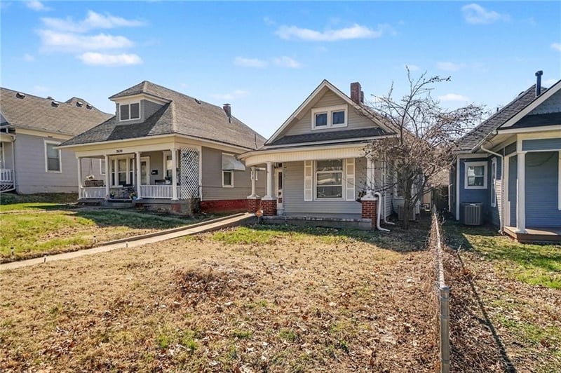 2618 Sacramento St, St Joseph, MO 64507