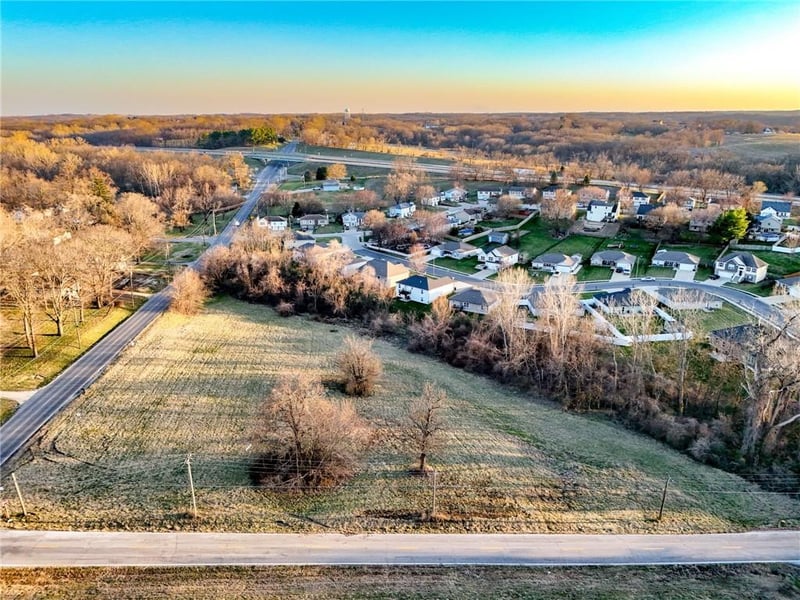 S 11th St Rd, St Joseph, MO 64503