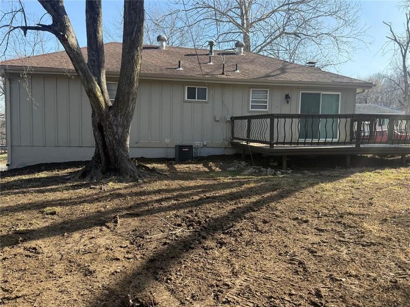 10342 Tullis Ave, Kansas City, MO 64134