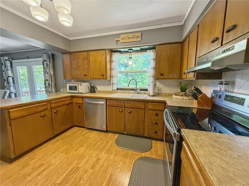 117 S Grand Ave, Maryville, MO 64468