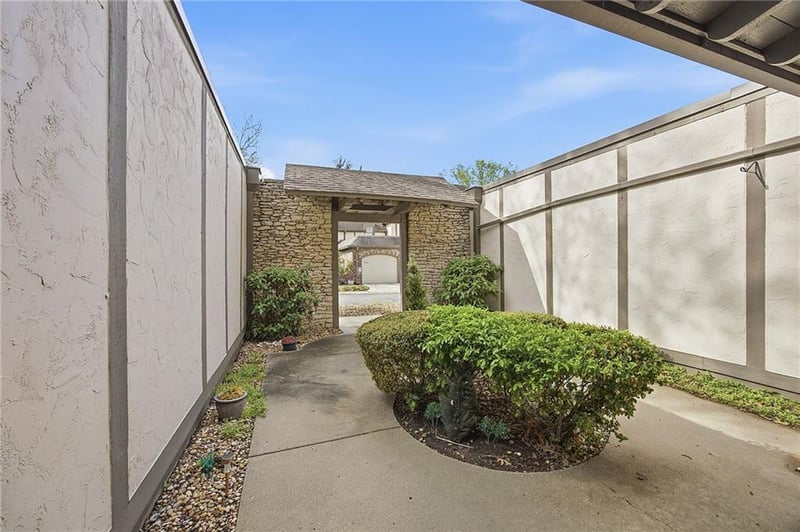 10217 Conser St, Overland Park, KS 66212