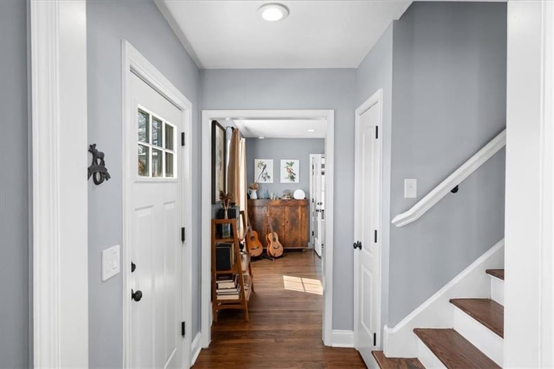 5812 Newton St, Overland Park, KS 66202