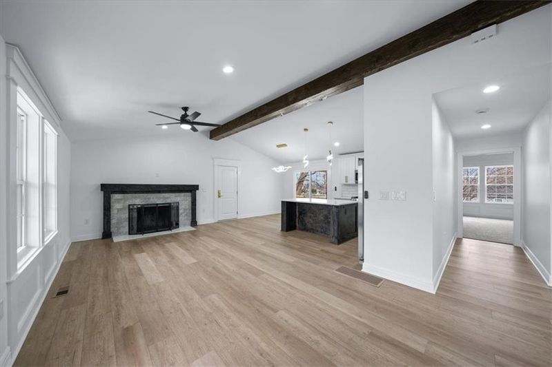 8620 W 75th St, Overland Park, KS 66204