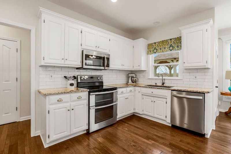 6515 W 147th Ter, Overland Park, KS 66223