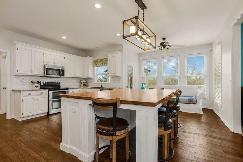 6515 W 147th Ter, Overland Park, KS 66223