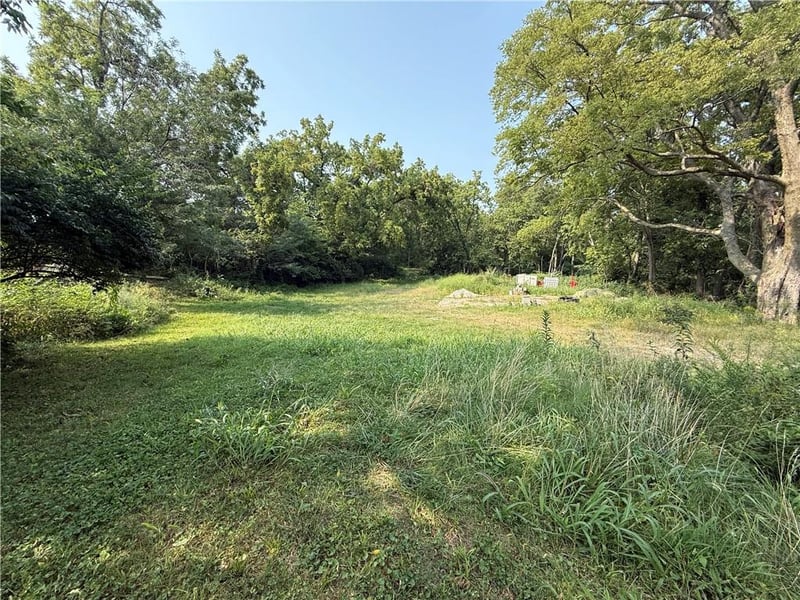 5202 Sewell Ave, Kansas City, KS 66104