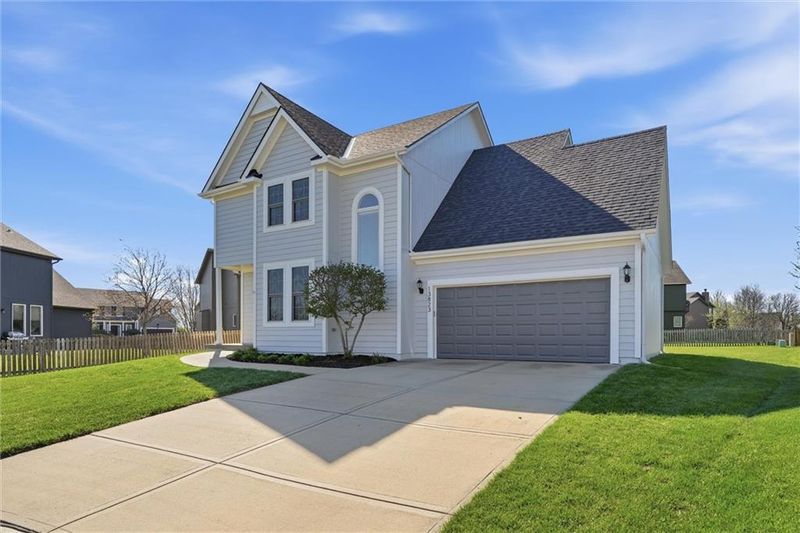 13823 W 154th Ter, Olathe, KS 66062