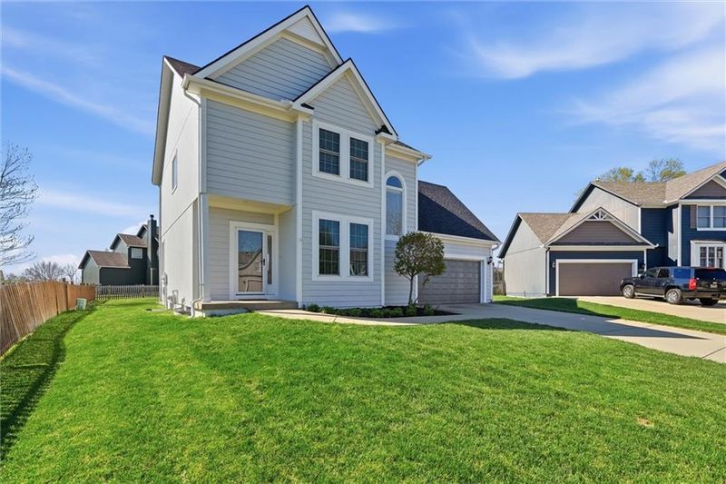 13823 W 154th Ter, Olathe, KS 66062
