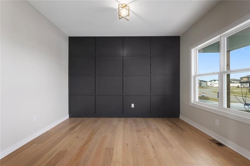 13305 W 179th St, Overland Park, KS 66013