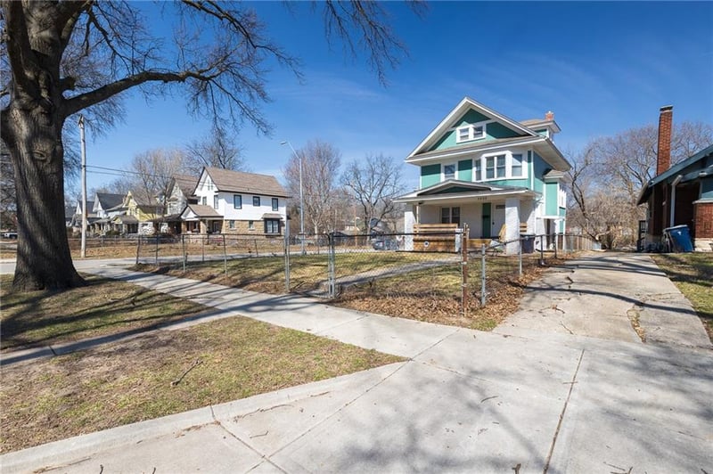 3200 Lockridge St, Kansas City, MO 64128