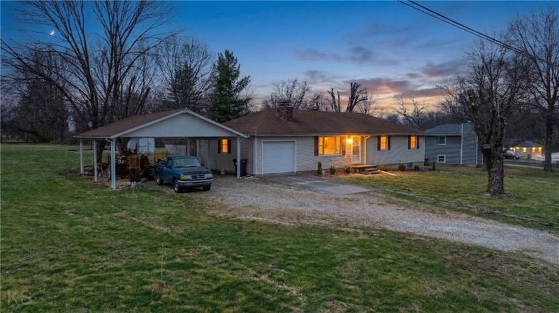 27297 U Hw, Sedalia, MO 65301