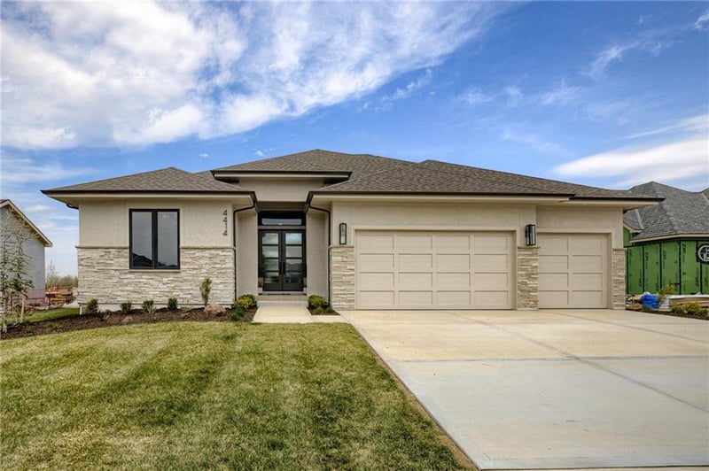 13626 Granada Dr, Leawood, KS 66224