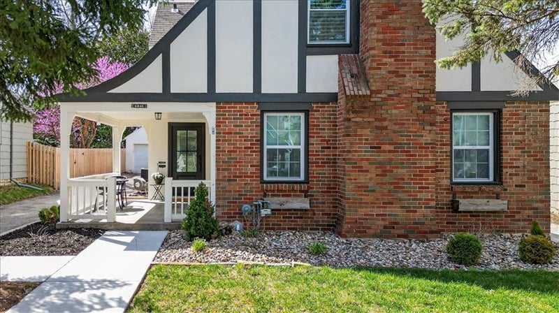 6846 Locust St, Kansas City, MO 64131