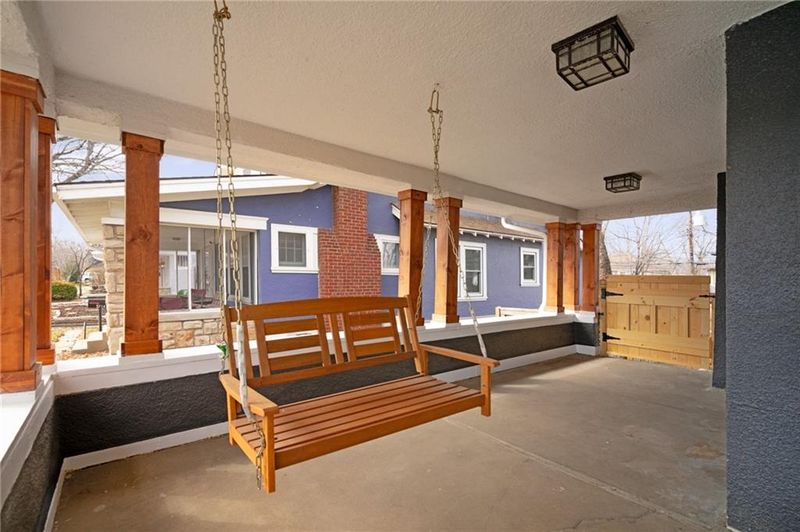 5712 Harrison St, Kansas City, MO 64110