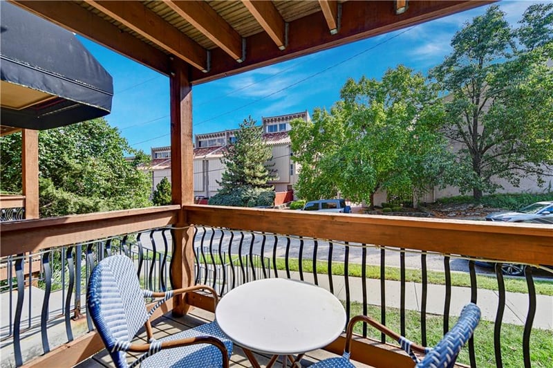 1114 W 46th St #2, Kansas City, MO 64111